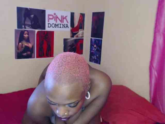 PinkDomina01 webcam