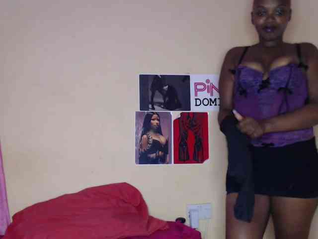 PinkDomina01 Live Webcam on BongaCams