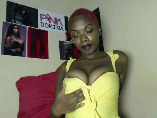 PinkDomina01 webcam