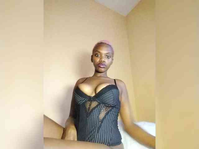 PinkDomina01 webcam