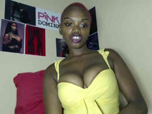 PinkDomina01