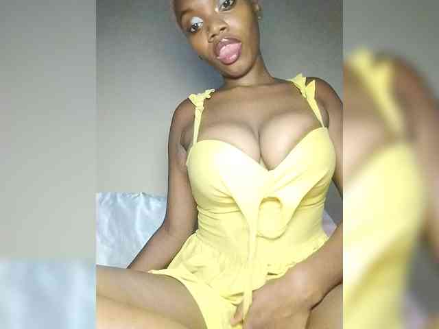 PinkDomina01 webcam