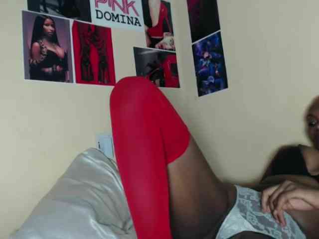 PinkDomina01 webcam