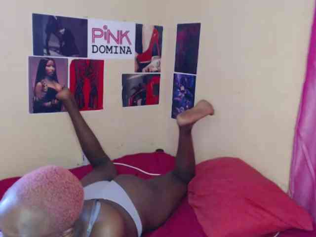 PinkDomina01 webcam