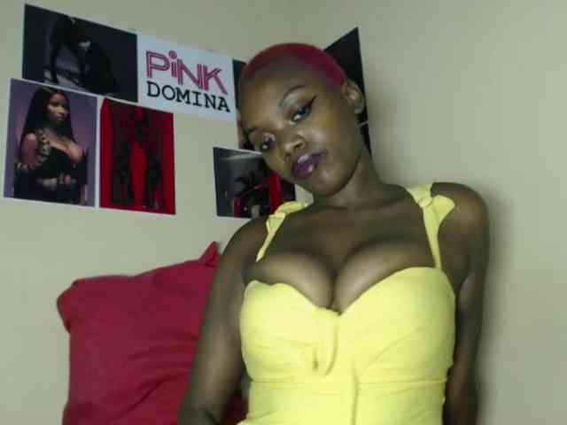 PinkDomina01 webcam