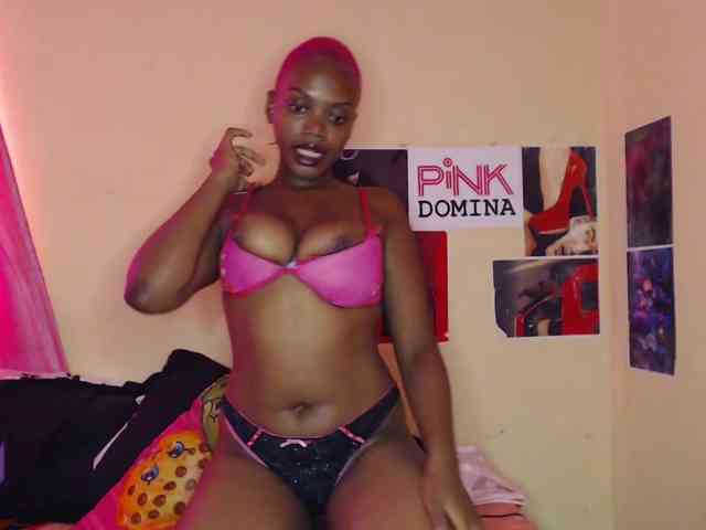PinkDomina01 webcam