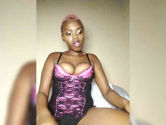 PinkDomina01 webcam