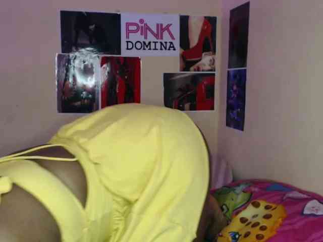 PinkDomina01 webcam