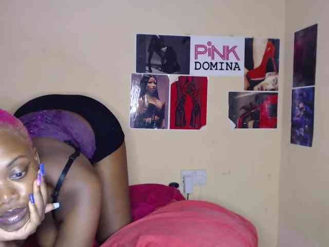 PinkDomina01 webcam