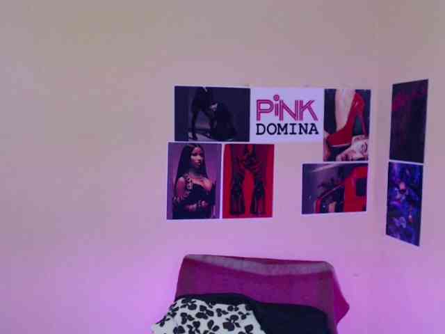 PinkDomina01 webcam