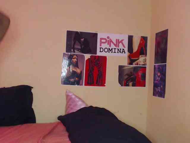 PinkDomina01 webcam