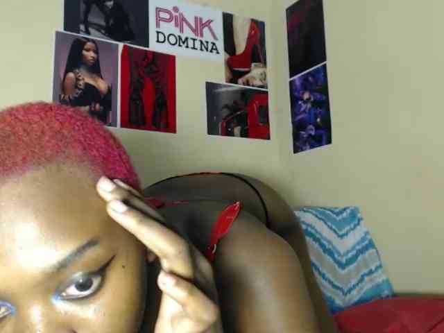 PinkDomina01 webcam