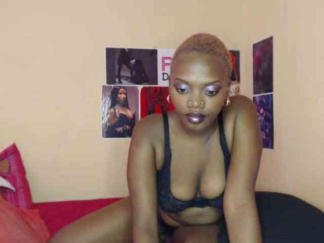 PinkDomina01 PinkDomina01