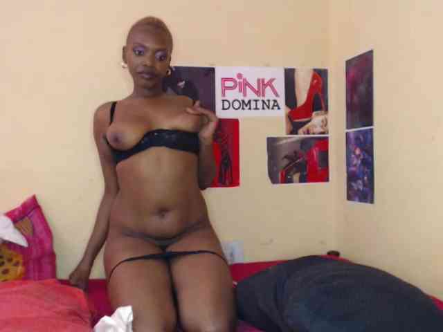 PinkDomina01 webcam