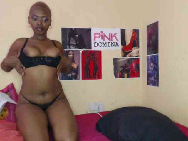 PinkDomina01 webcam