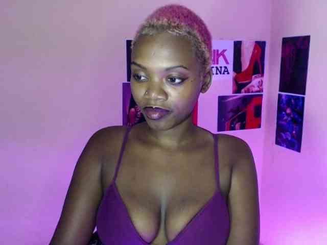 PinkDomina01 Live Webcam on BongaCams