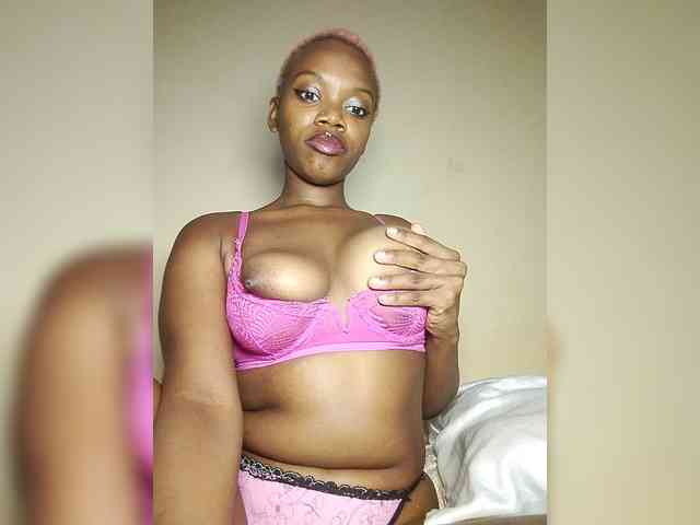 PinkDomina01 webcam