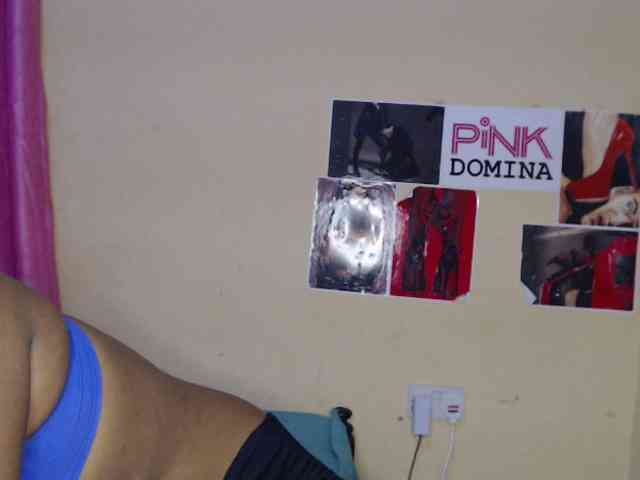 PinkDomina01 webcam