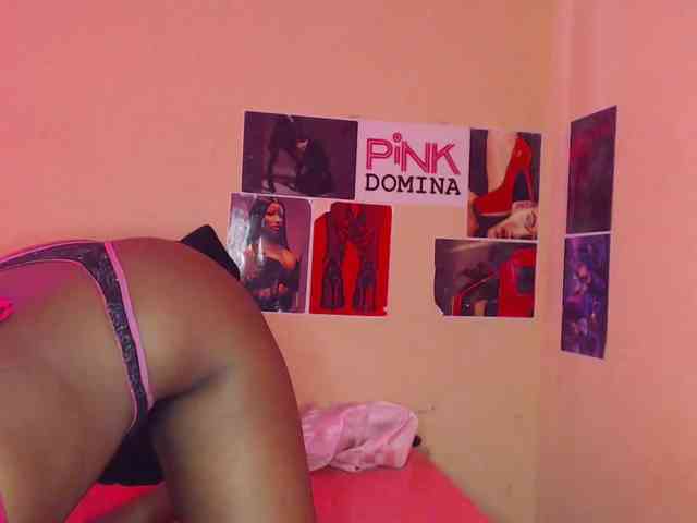 PinkDomina01 webcam