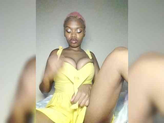 PinkDomina01 webcam