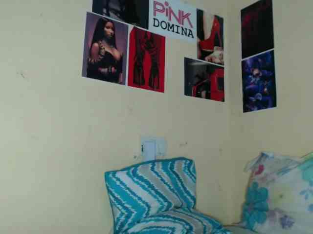 PinkDomina01 webcam