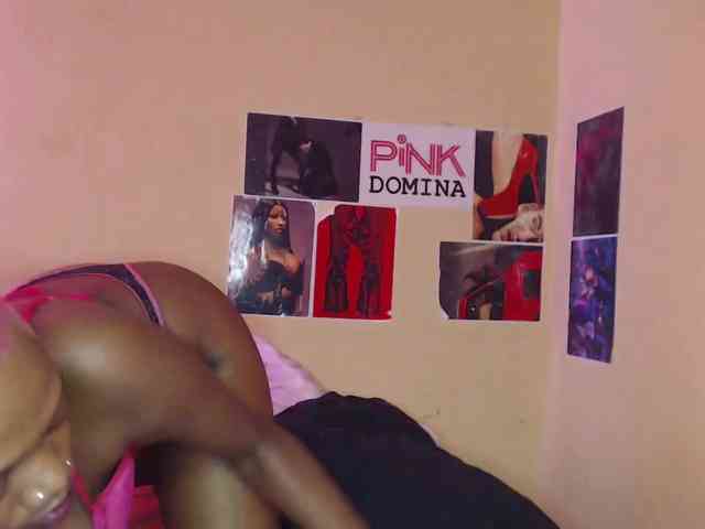 PinkDomina01 webcam