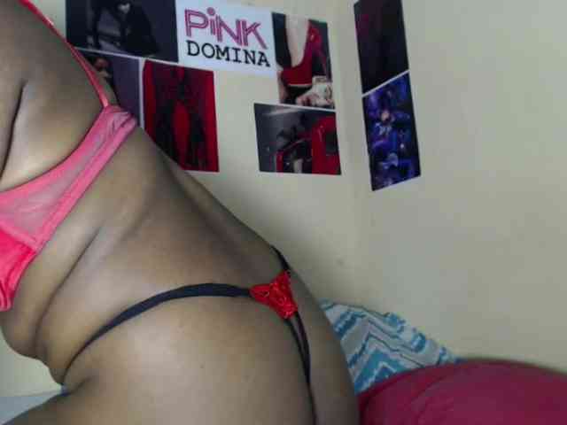 PinkDomina01 webcam