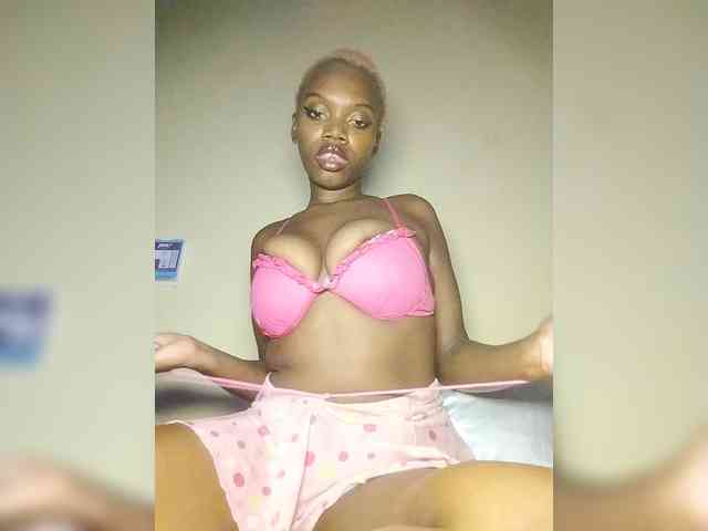 PinkDomina01 webcam