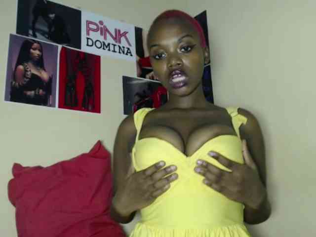 PinkDomina01 webcam