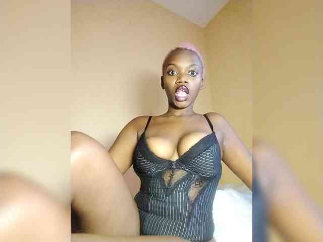 PinkDomina01 webcam