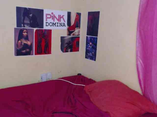 PinkDomina01 webcam