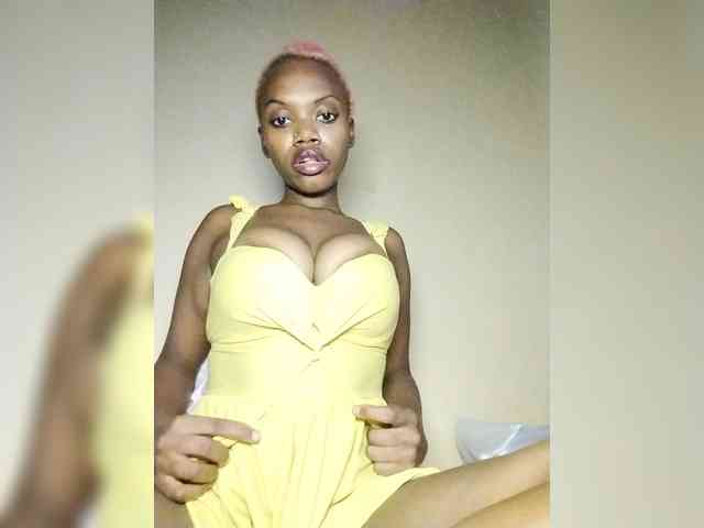 PinkDomina01 webcam