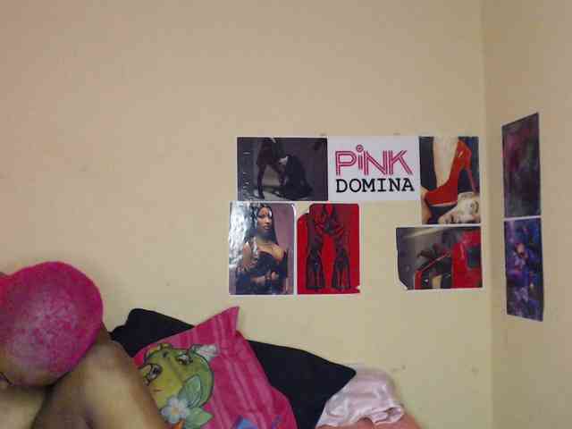 PinkDomina01 webcam