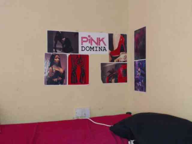 PinkDomina01 webcam
