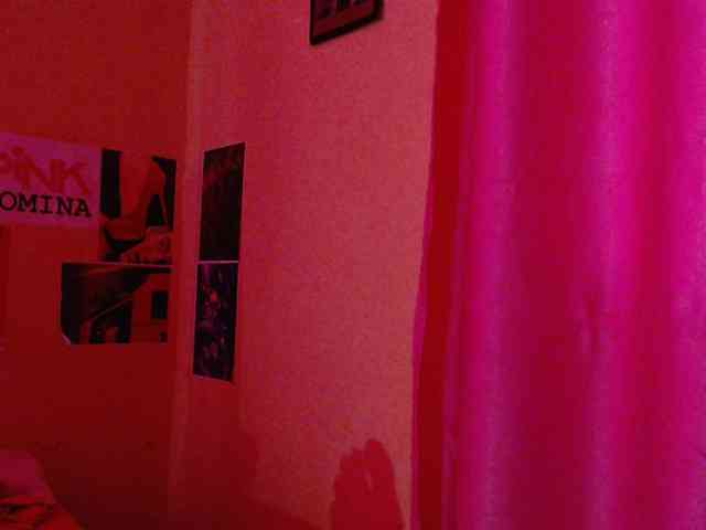 PinkDomina01 webcam