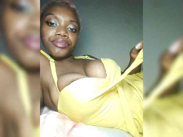 PinkDomina01 webcam