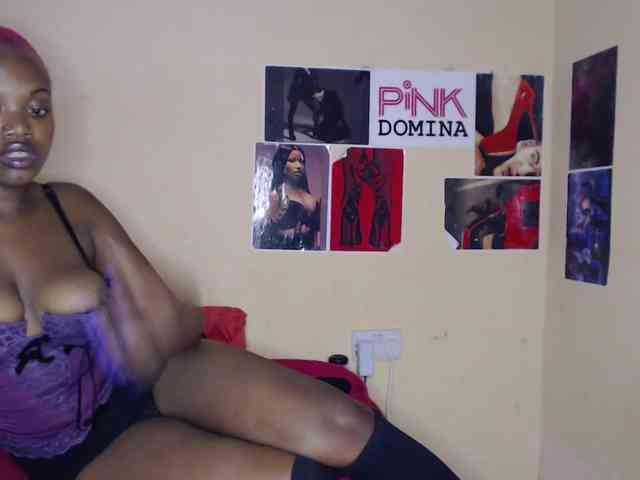 PinkDomina01 webcam