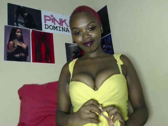 PinkDomina01 webcam