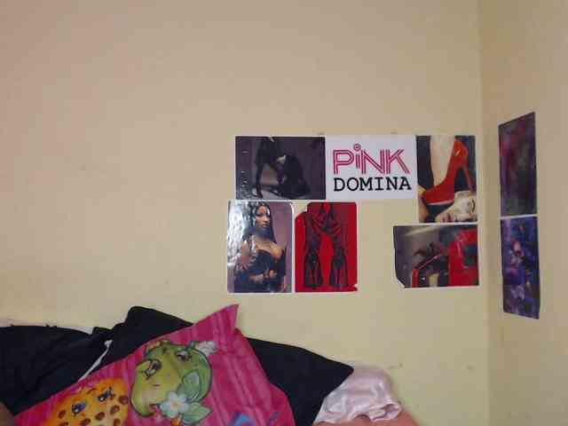 PinkDomina01 webcam