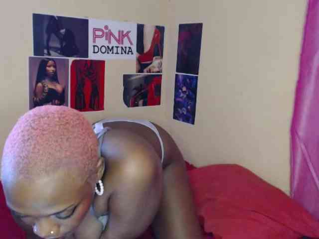 PinkDomina01 webcam