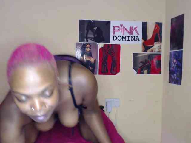 PinkDomina01 webcam