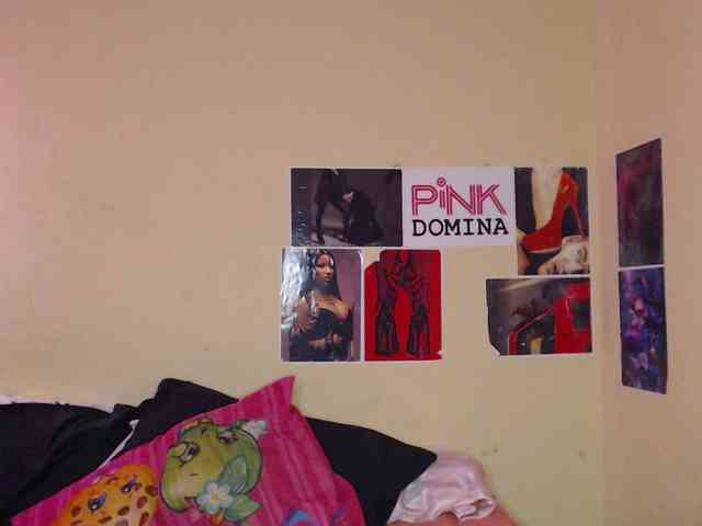 PinkDomina01 webcam