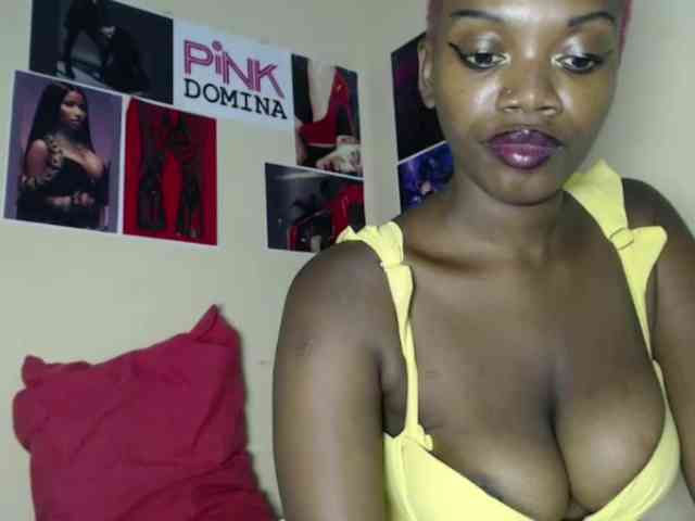 PinkDomina01 webcam
