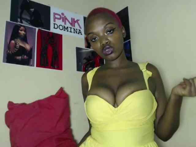 PinkDomina01 webcam