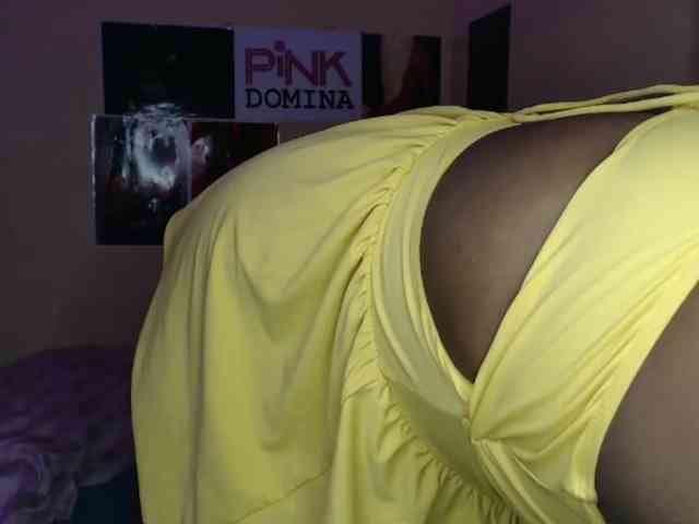 PinkDomina01 webcam