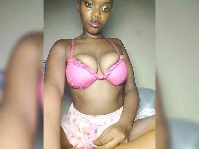 PinkDomina01 webcam