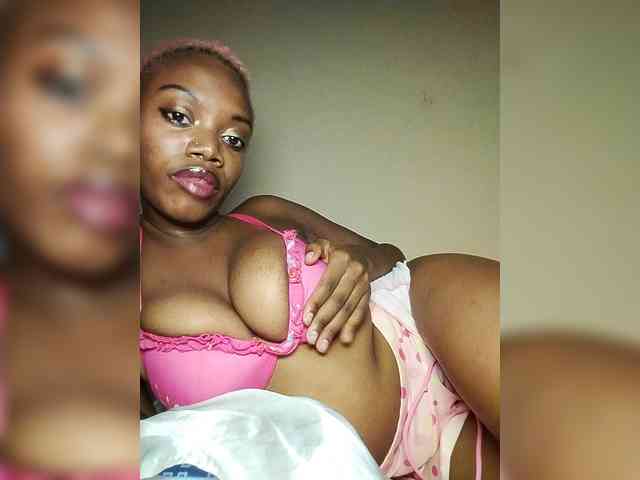 PinkDomina01 webcam