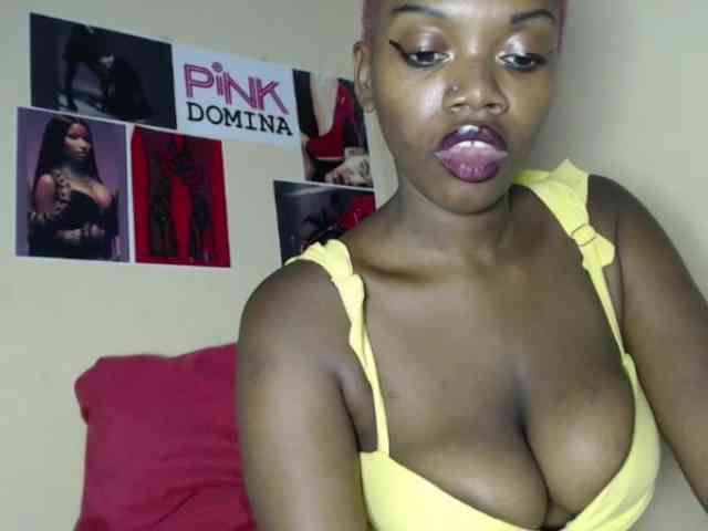 PinkDomina01 Live Webcam on BongaCams