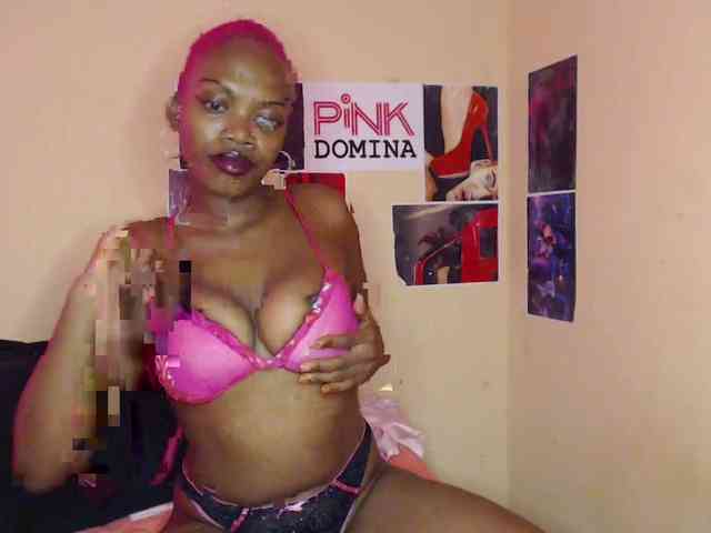 PinkDomina01 webcam