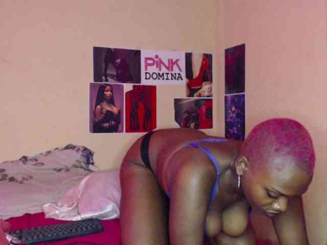 PinkDomina01 webcam